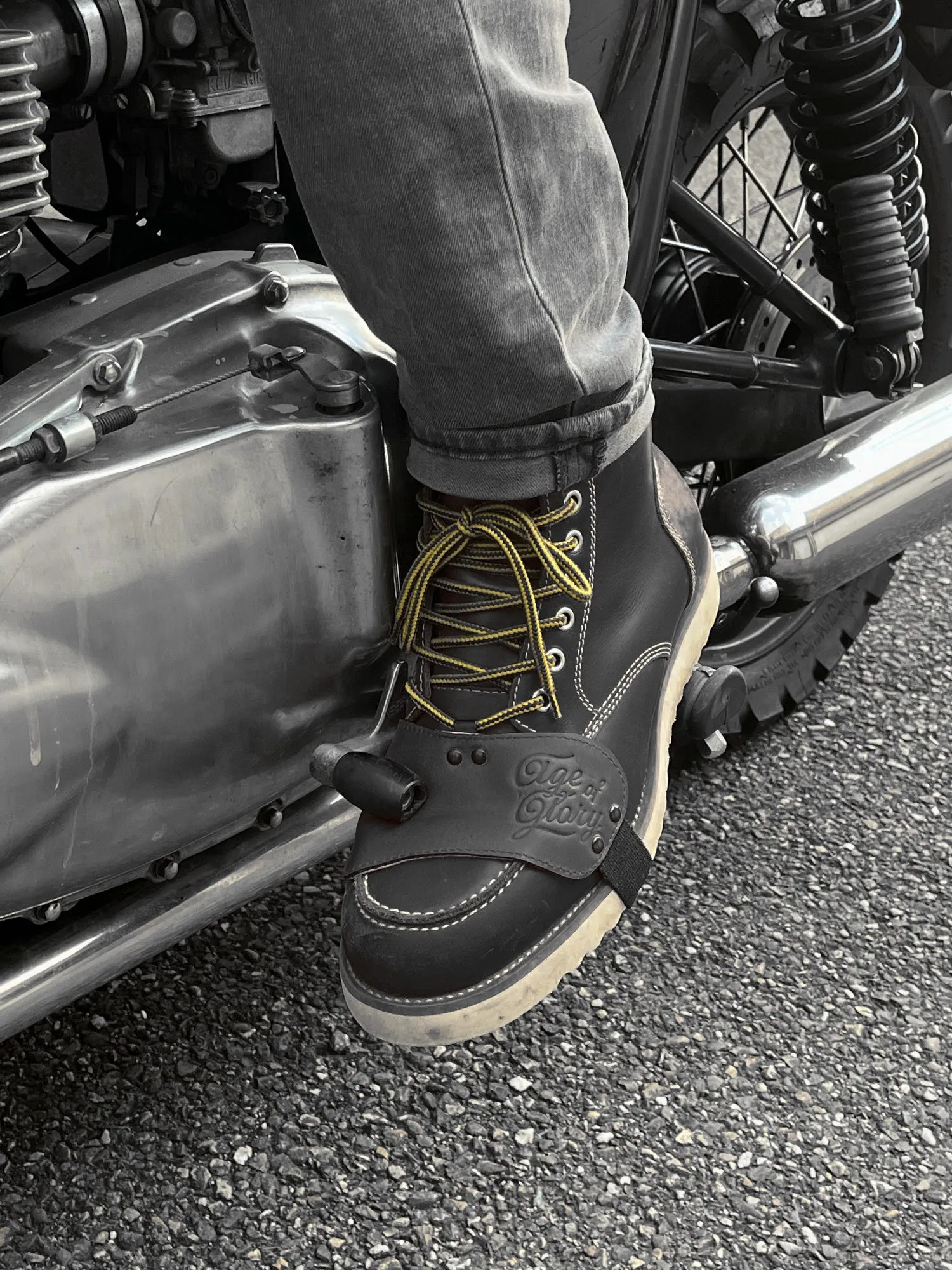Age of Glory Shoe Protector - Black
